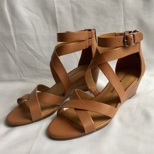 Lucky Brand Jinela Sandals size 5
